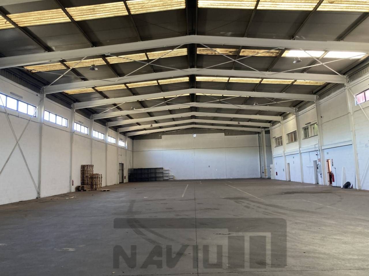 Nau industrial de lloguer en Leganés amb Alarma