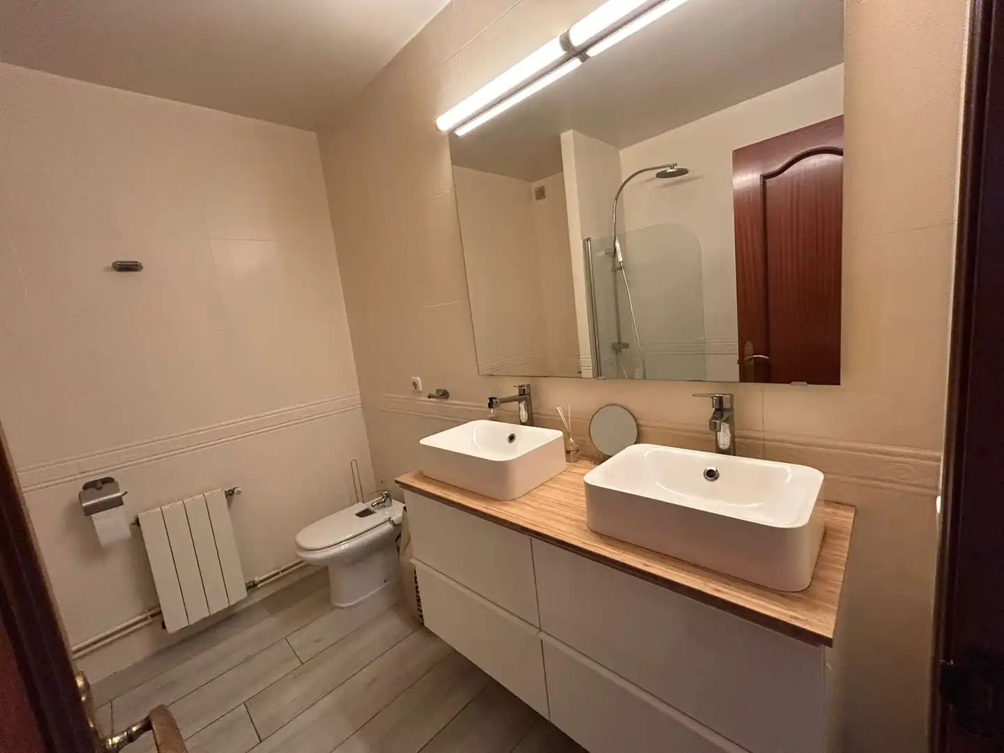 Bathroom of Houses for sale in Sant Adrià de Besòs  with Air Conditioner, Heating and Terrace