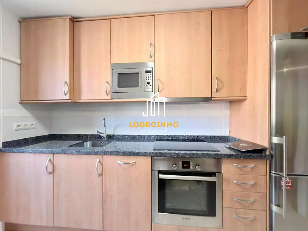 Kitchen of Flat for sale in Lardero  with Heating, Storage room and Furnished