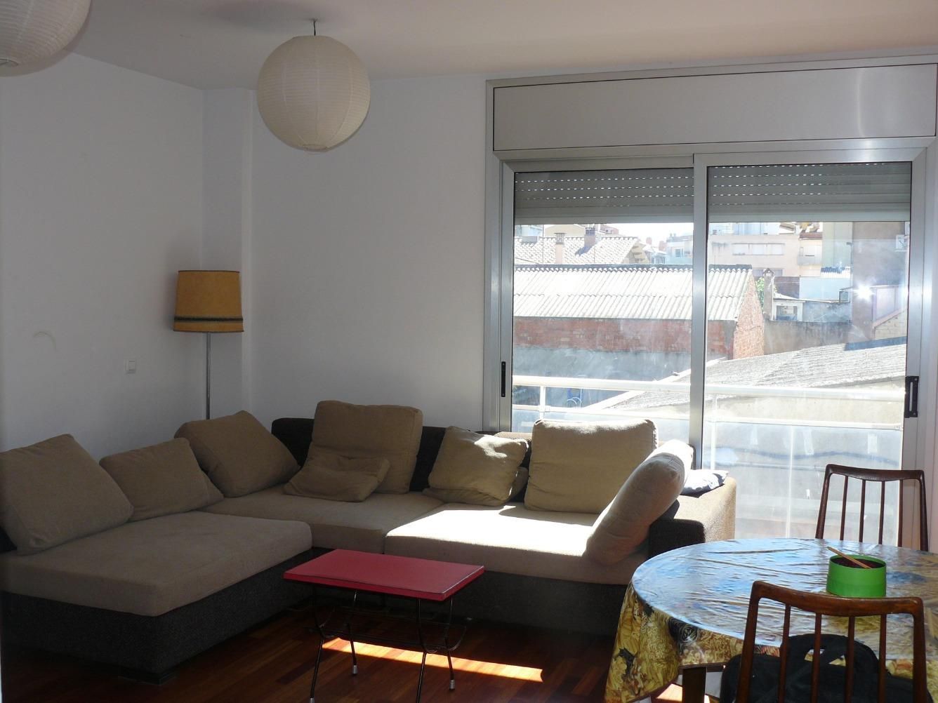 Living room of Flat to rent in Girona Capital  with Air Conditioner, Heating and Parquet flooring