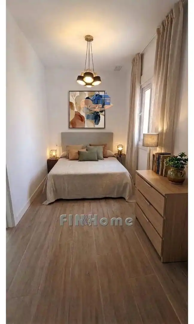 Habitación de Piso en venta en Sevilla con Aire acondicionado y Calefacción