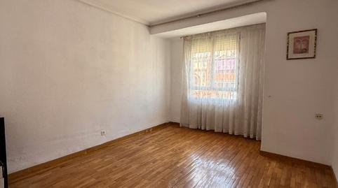 Photo 4 of Flat for sale in Calle Albia de Castro, Residencia, La Rioja