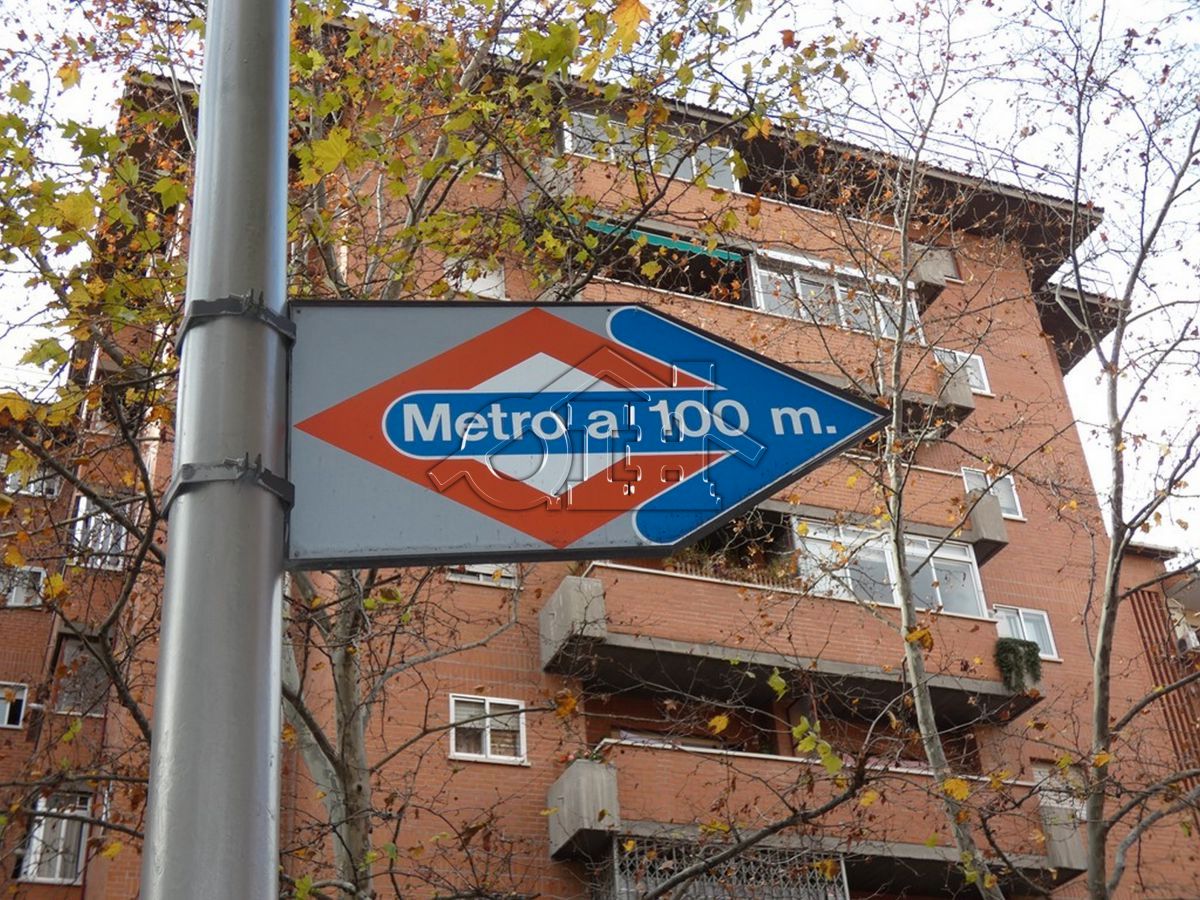 Vista exterior de Pis en venda en  Madrid Capital amb Aire condicionat, Calefacció i Jardí privat
