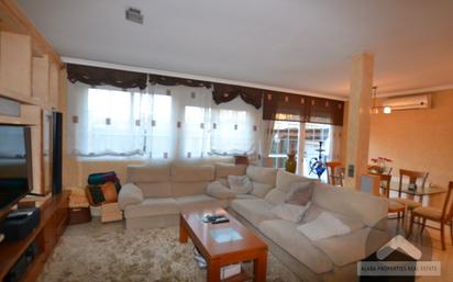 Sala d'estar de Casa o xalet en venda en Rivas-Vaciamadrid