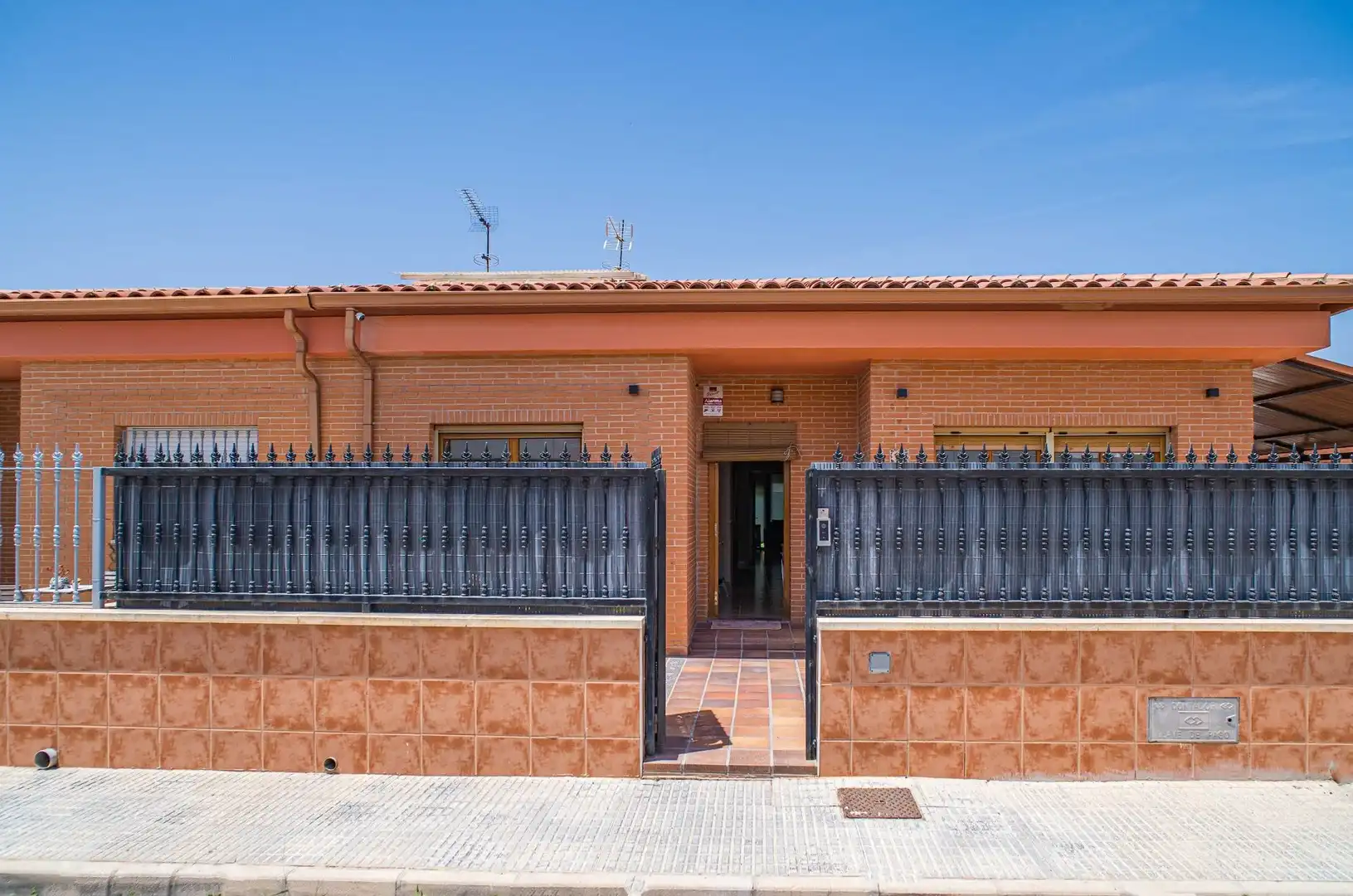 Haus zum Verkauf in El Pinós / Pinoso, imagen 2