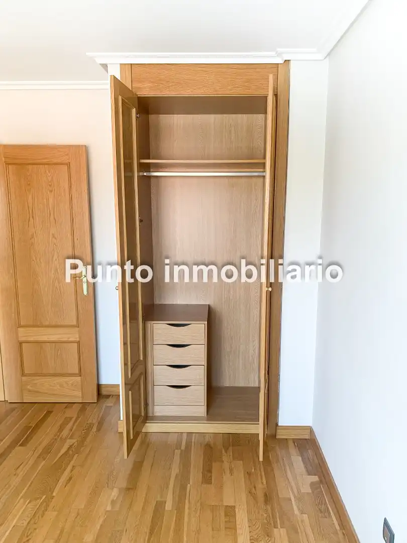 Wohnung zur Miete in Calle Santa Ana, La Flecha - Monasterio del Prado