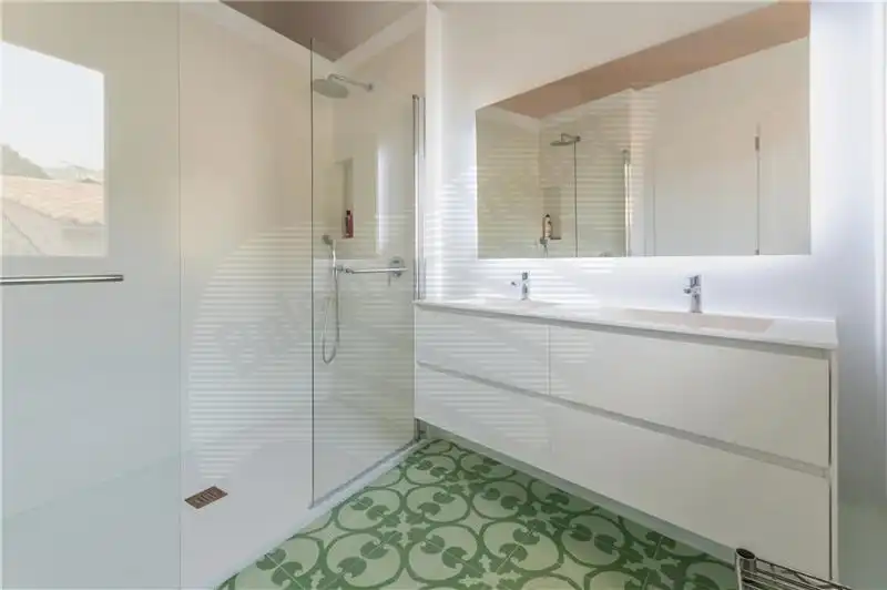 Baño de Casa o chalet de alquiler en Selva con Aire acondicionado, Terraza y Trastero