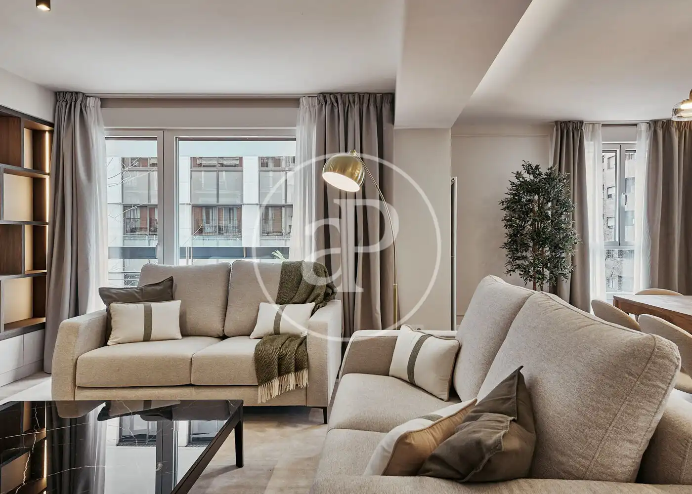 Living room of Flat for sale in Madrid  with Air Conditioner, Heating and Terrace