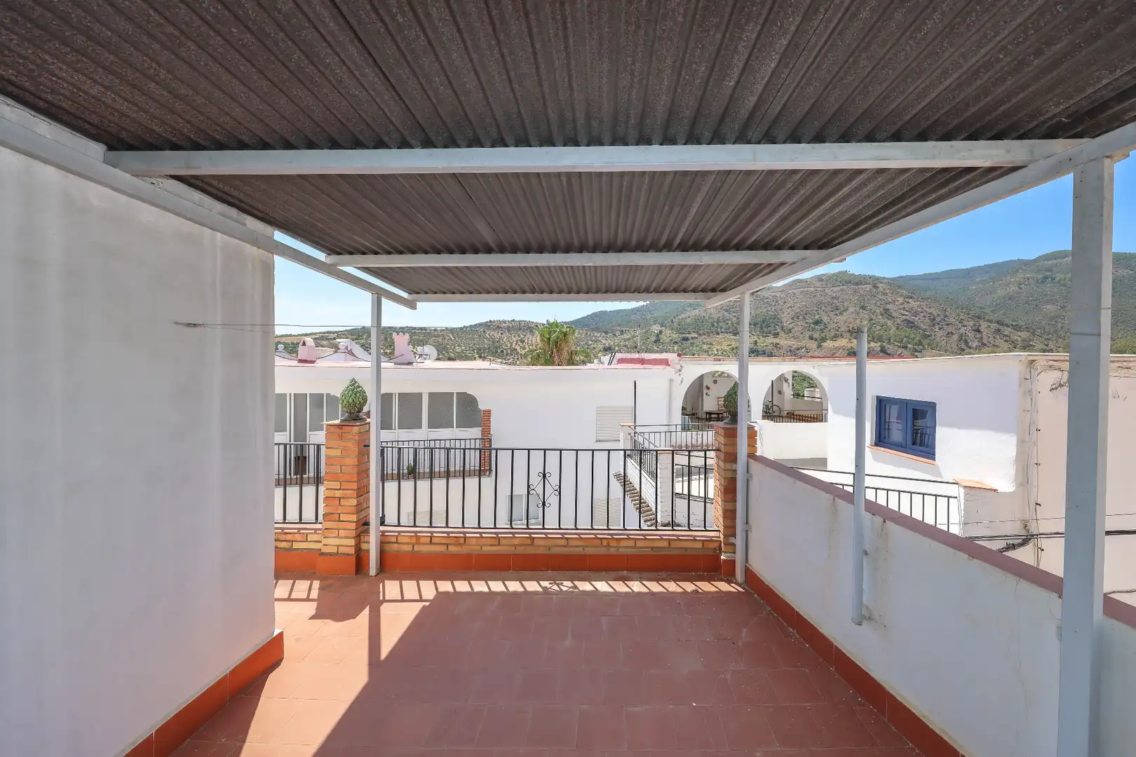 Terrassa de Casa o xalet en venda en Tolox