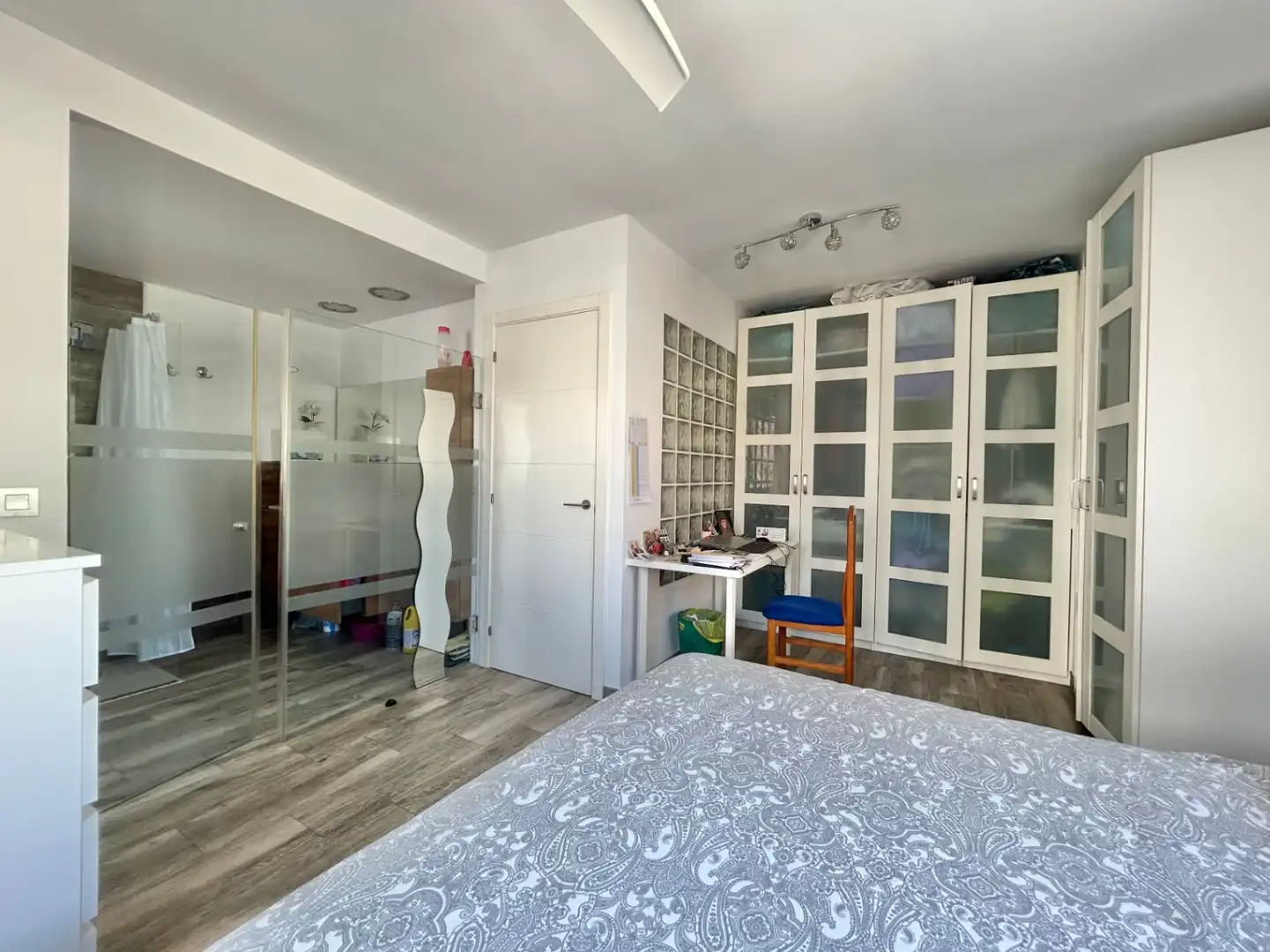Schlafzimmer von Einfamilien-Reihenhaus zum Verkauf in Málaga mit Klimaanlage, Terrasse und Abstellraum