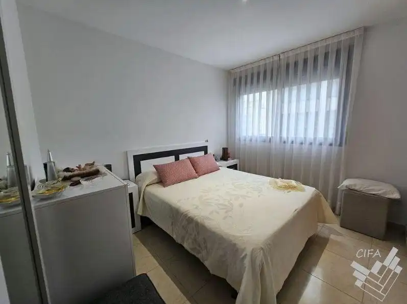 Habitación de Apartamento en venta en Benicarló con Aire acondicionado, Calefacción y Amueblado