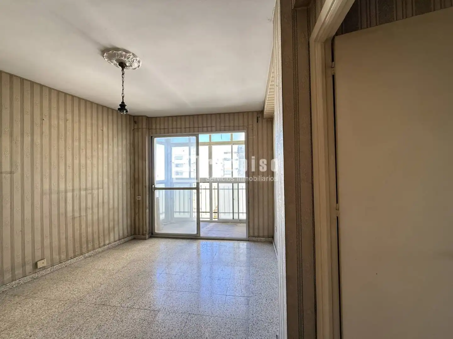 Habitación de Piso en venta en Málaga con Calefacción, Terraza y Alarma