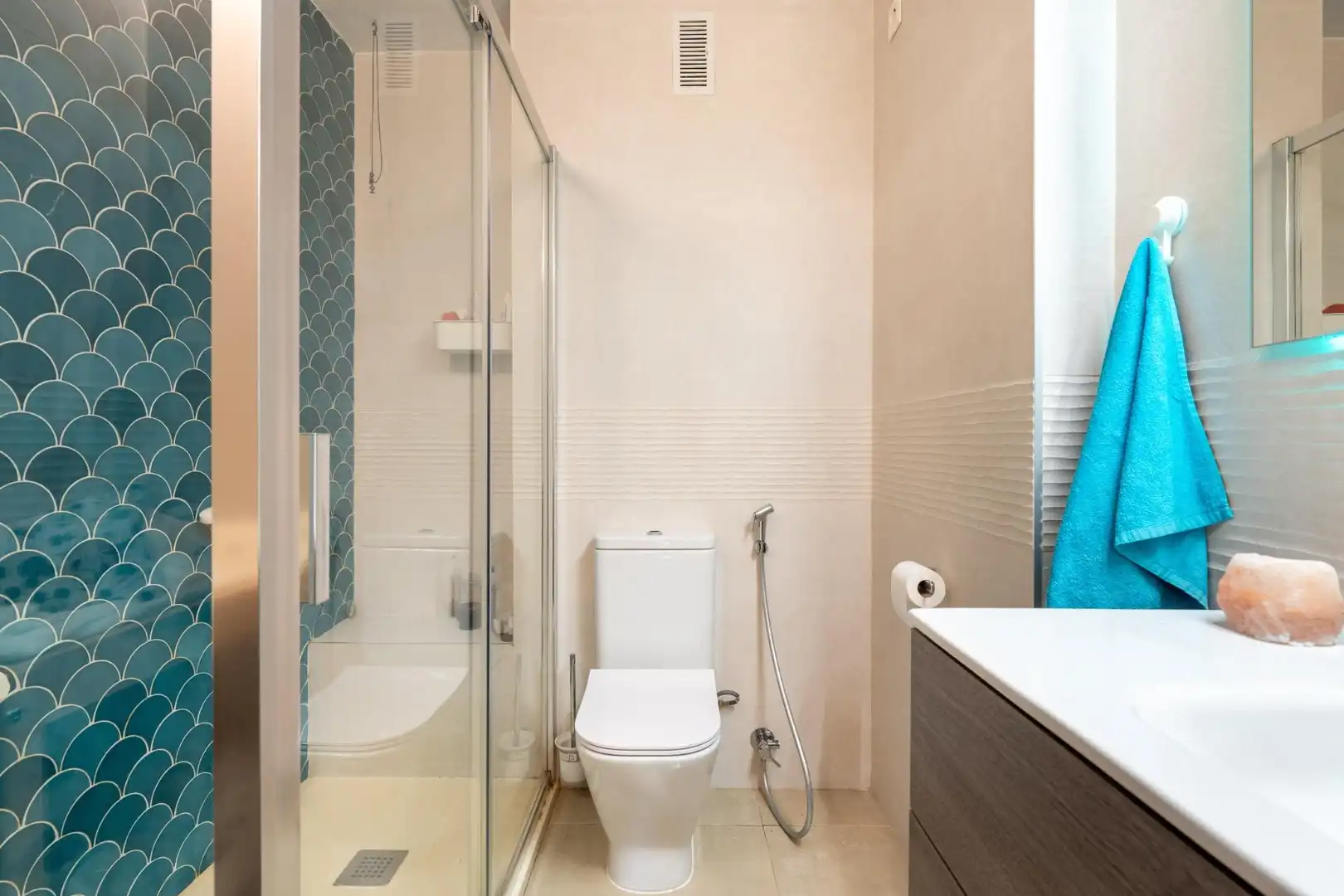Baño de Piso en venta en Almería con Aire acondicionado, Calefacción y Terraza