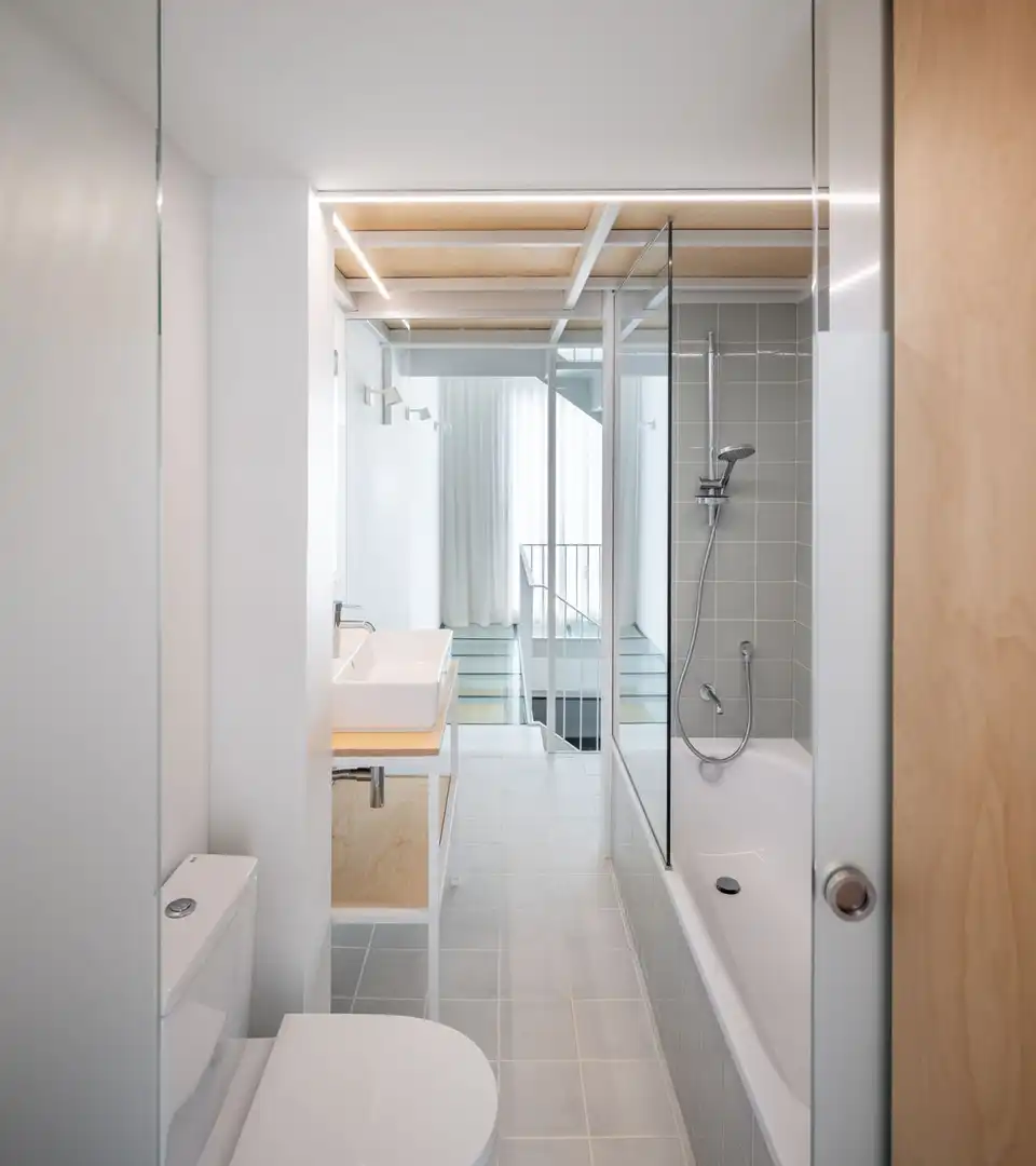 Baño de Casa adosada en venta en Sant Boi de Llobregat con Aire acondicionado, Calefacción y Terraza