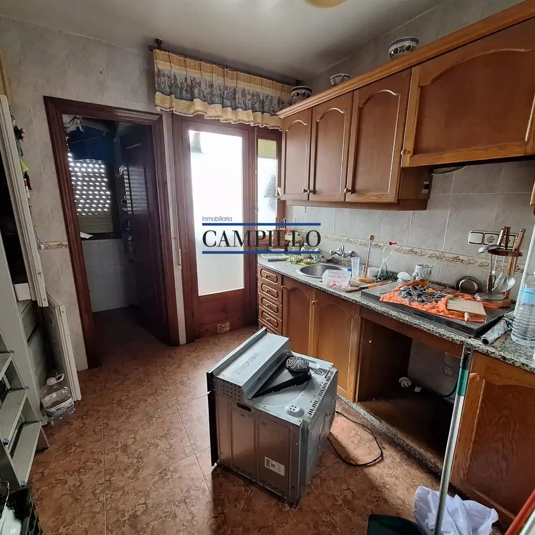 Flat with lift for sale in Adra