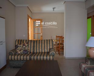 Sala d'estar de Pis de lloguer en Sotillo de la Adrada amb Calefacció, Moblat i Forn
