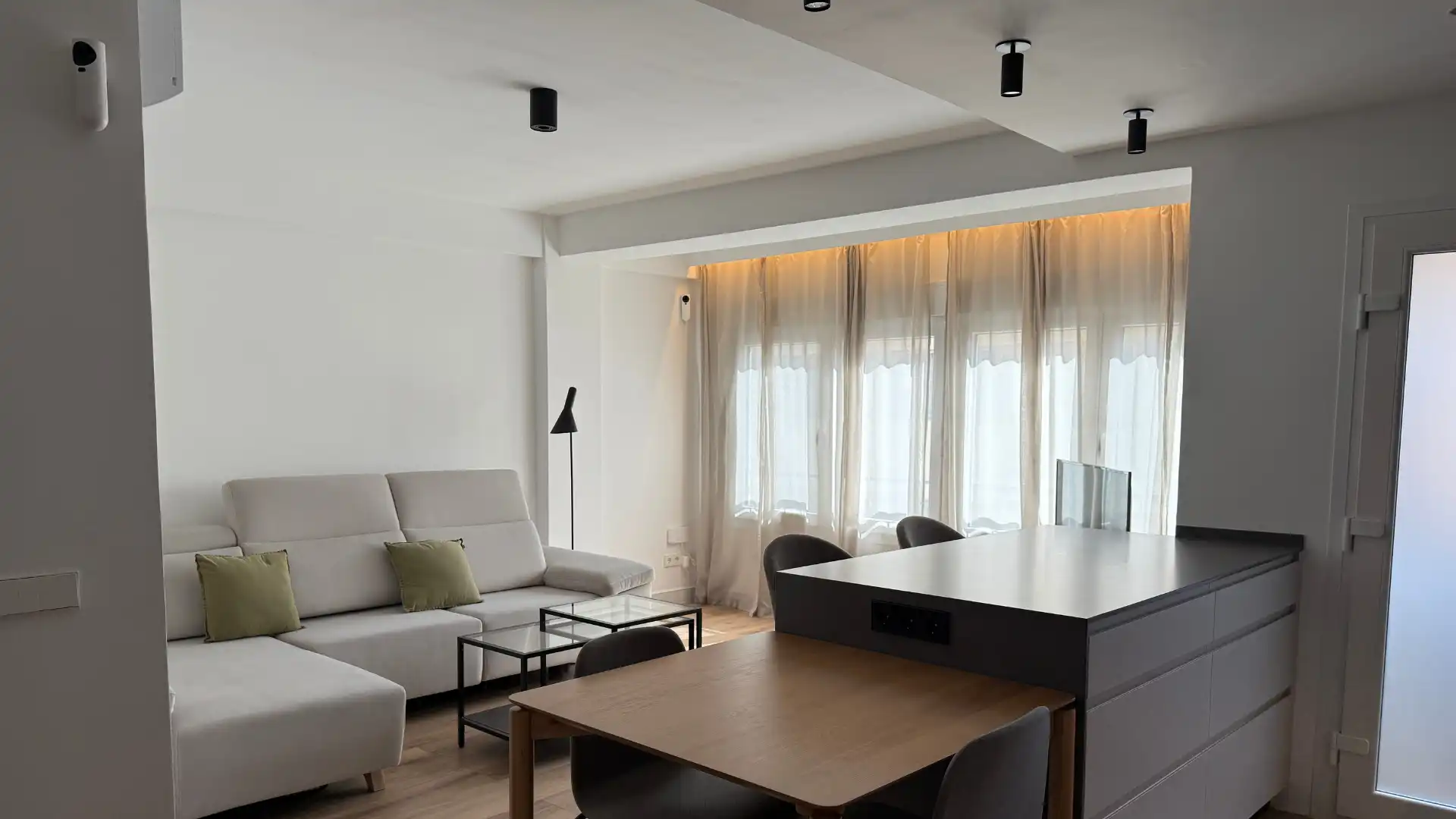 Wohnzimmer von Wohnung zum Verkauf in Reus mit Klimaanlage und Heizung