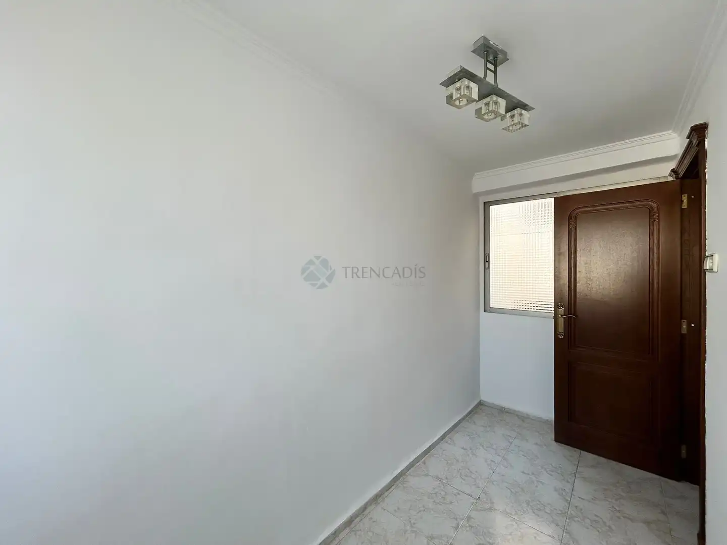 Piso en venta en Benetússer con Balcón