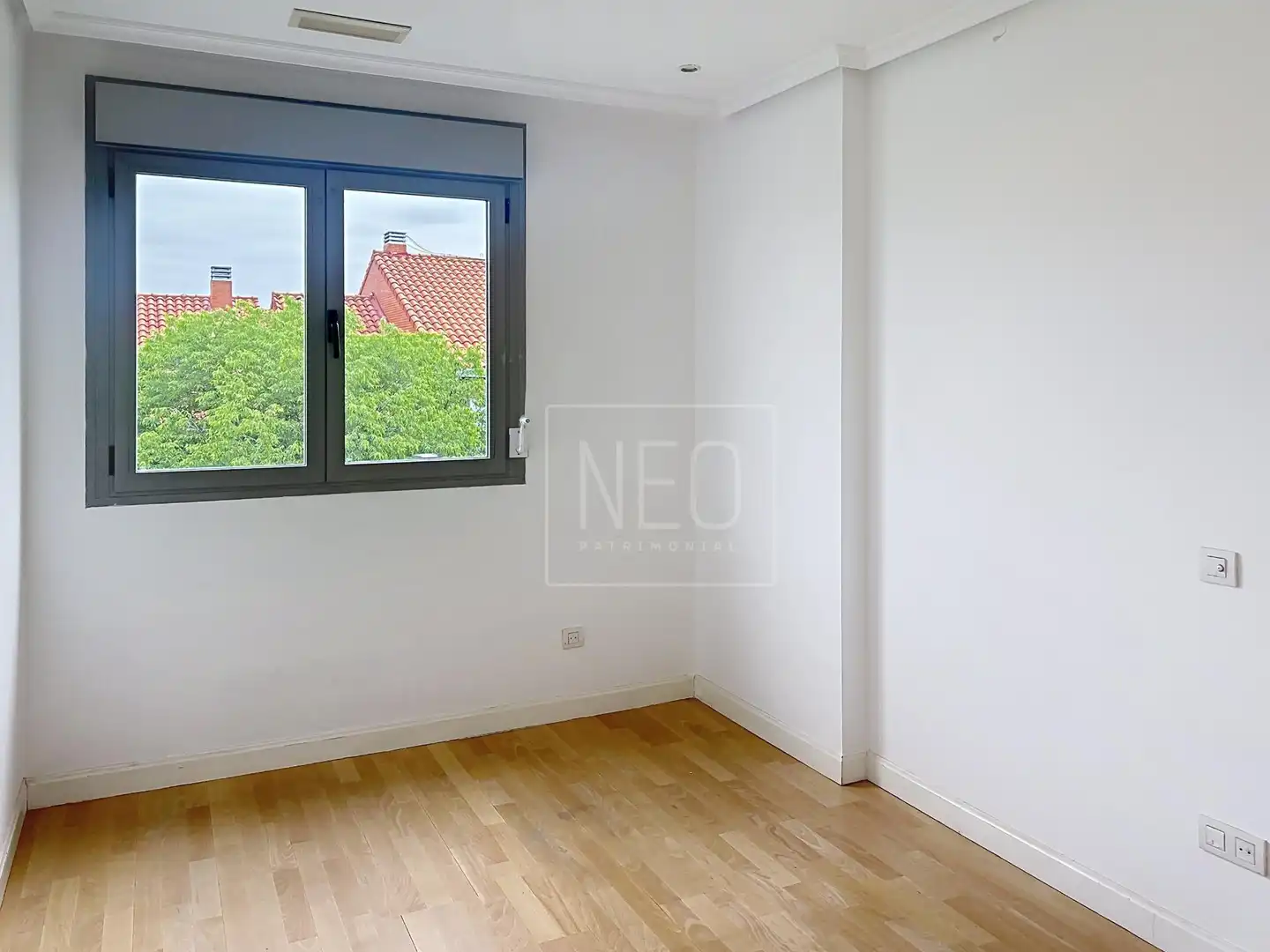 Bedroom of Flat for sale in Madrid  with Air Conditioner, Heating and Private garden