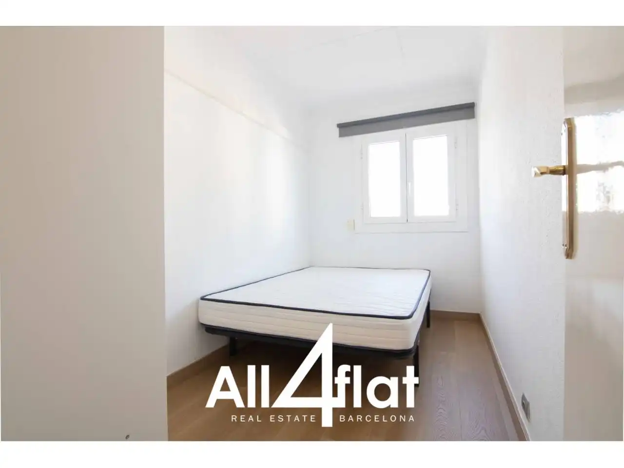 Wohnung zur Miete in Calle Rafael Campalans, La Torrassa