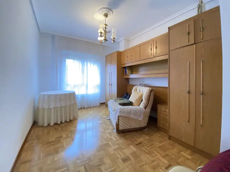 Flat for sale in Ariznabarra