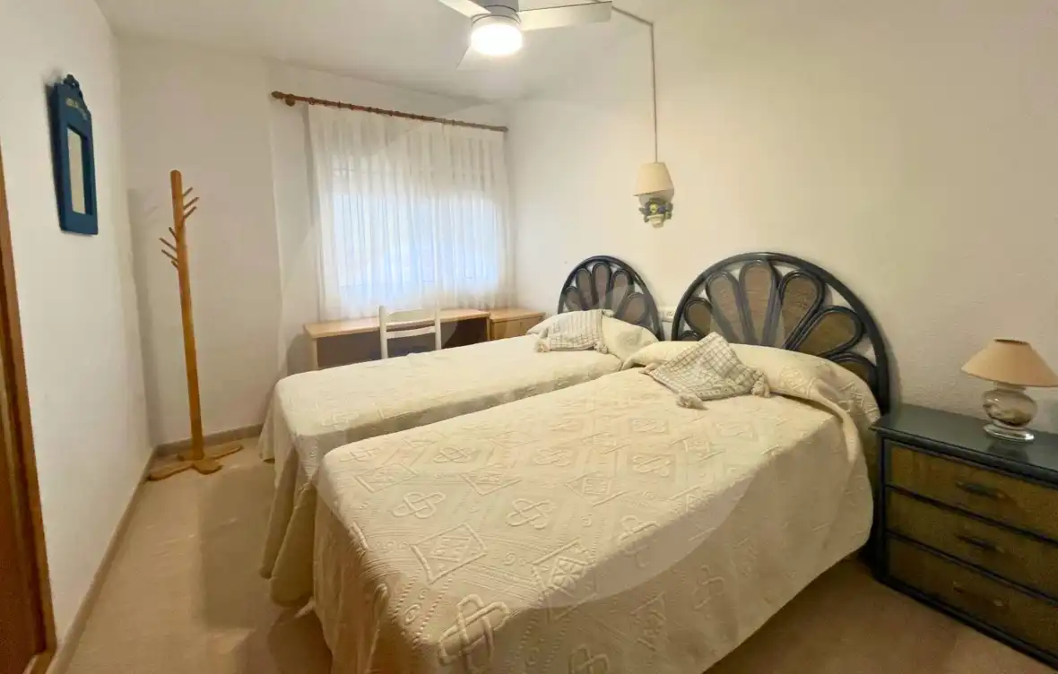 Bedroom of Apartments for rent in El Campello  with Swimming Pool, Furnished and Washing machine