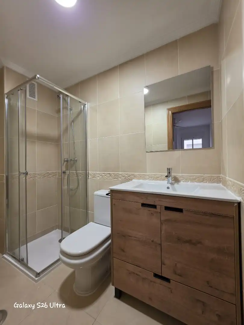 Bathroom of Flat for rent in Almoradí  with Air Conditioner, Terrace and Storage room
