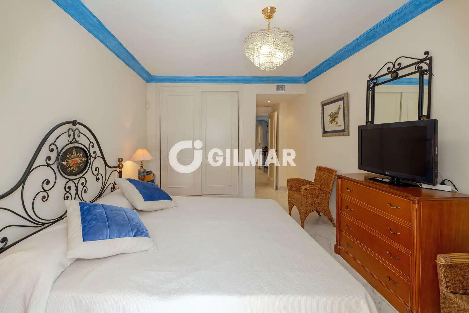 Bedroom of Apartments for sale in Marbella  with Heating, Swimming Pool and Balcony