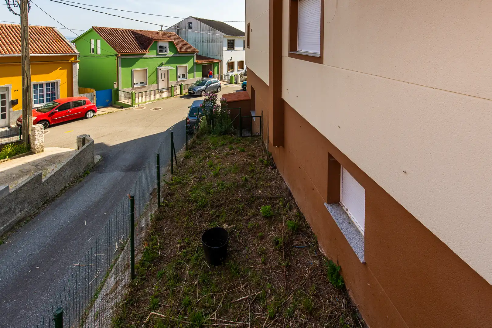 Vista exterior de Casa o xalet en venda en A Pobra do Caramiñal amb Calefacció, Jardí privat i Parquet