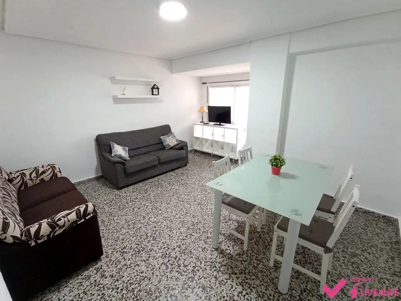 Living room of Flat for rent in  Valencia Capital  with Terrace and Furnished
