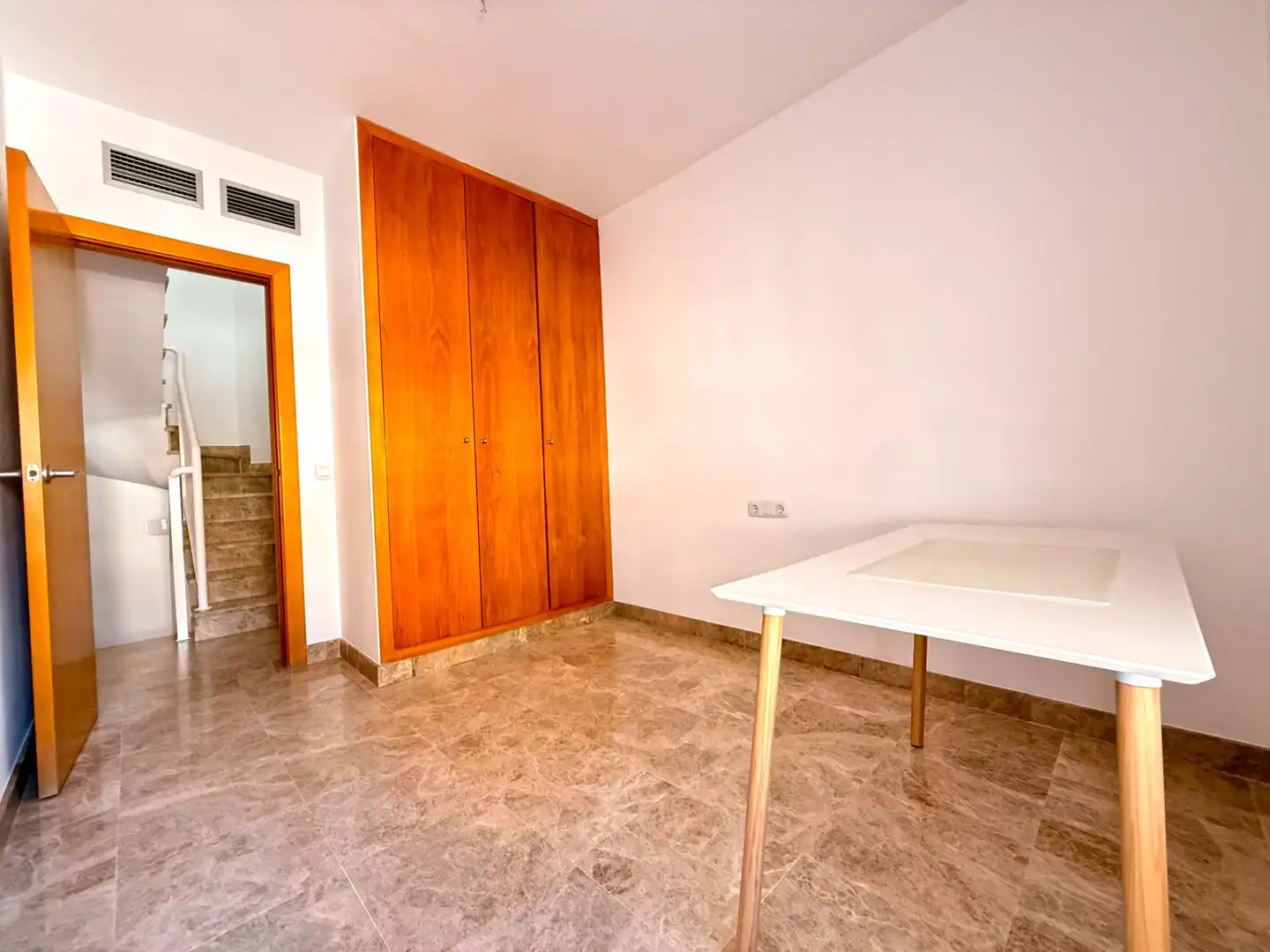 Einfamilien-Reihenhaus zur Miete in Aljamar