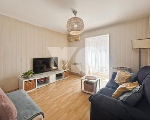 Living room of Apartment for sale in  Madrid Capital  with Air Conditioner, Heating and Terrace