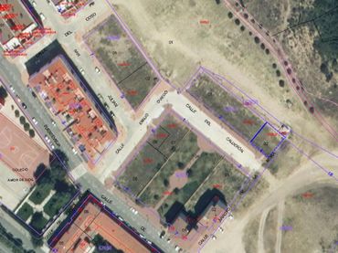 Terreny residencial en venda a Calderon