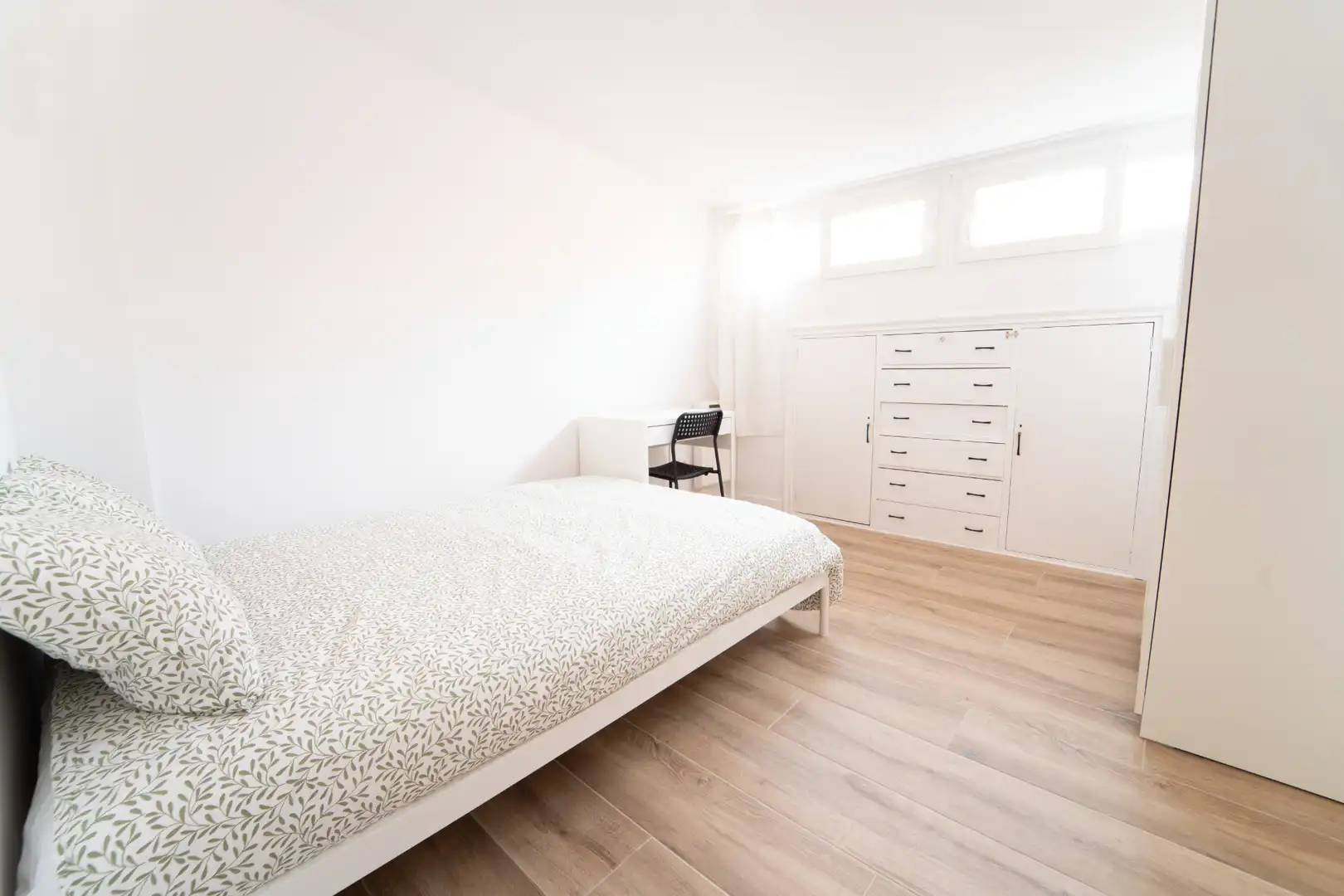Bedroom of Flat for rent in Madrid  with Heating, Furnished and Oven