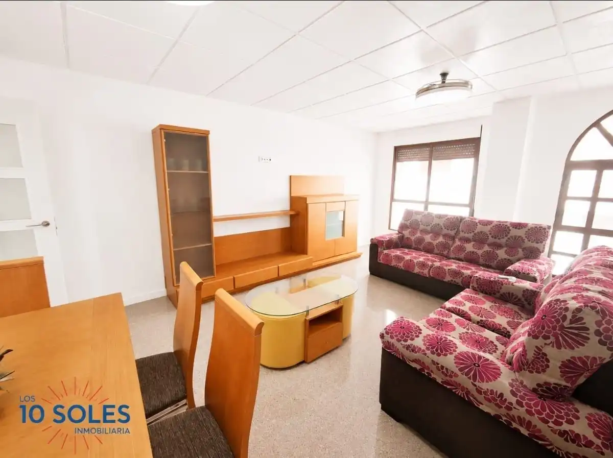Sala d'estar de Apartament de lloguer en Orihuela amb Moblat
