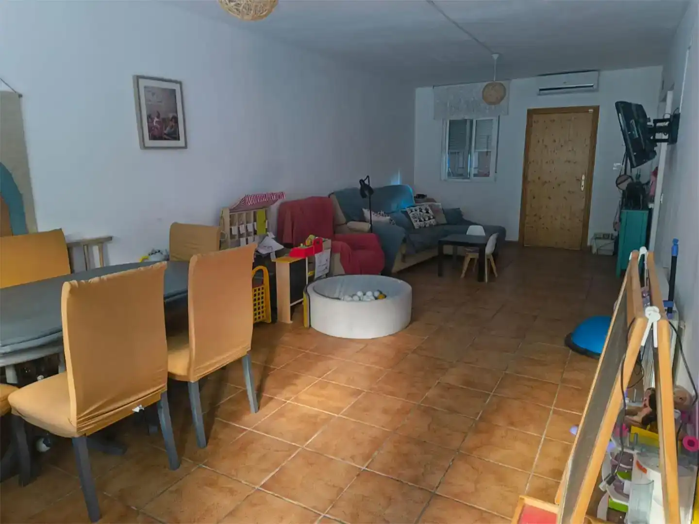 Sala d'estar de Pis en venda en Ciudad Real Capital amb Aire condicionat i Balcó
