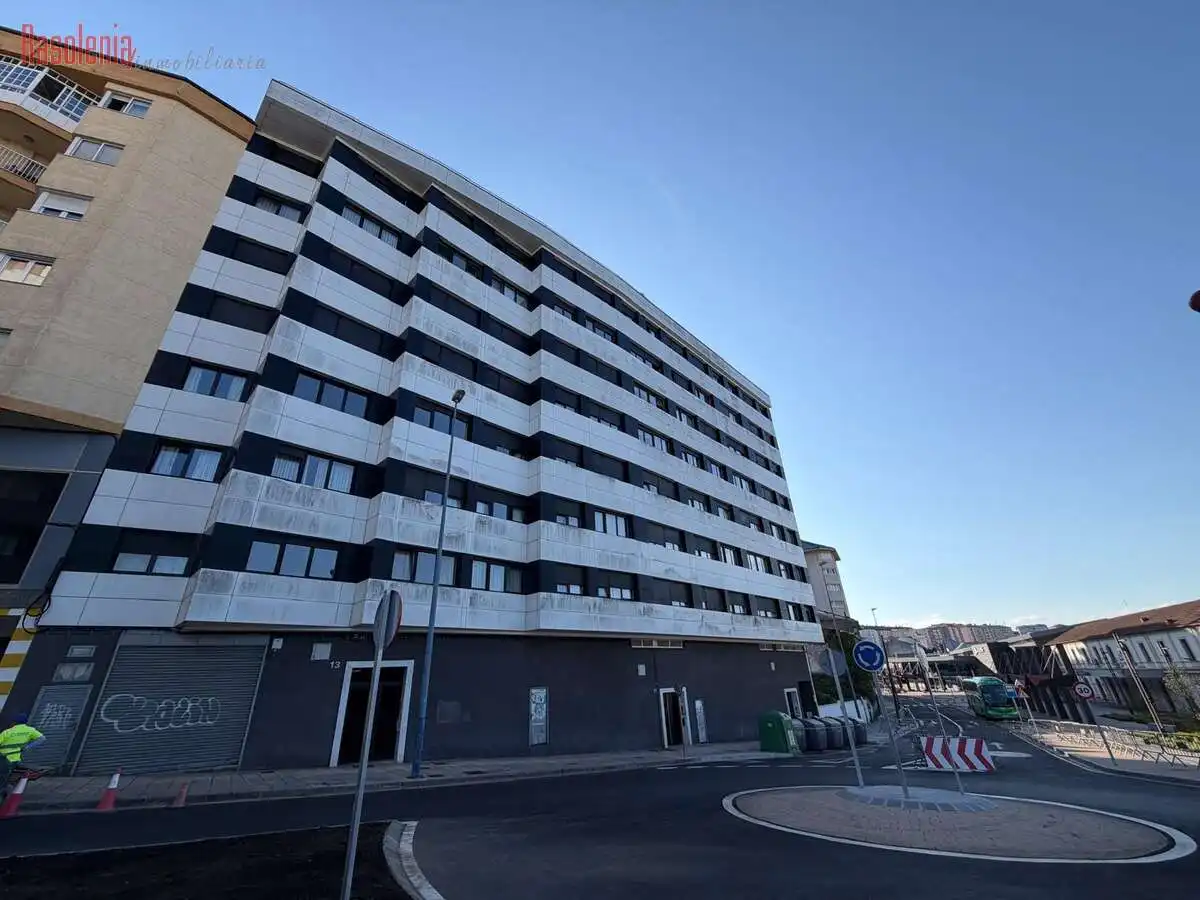 Vista exterior de Dúplex en venda en Lugo amb Calefacció
