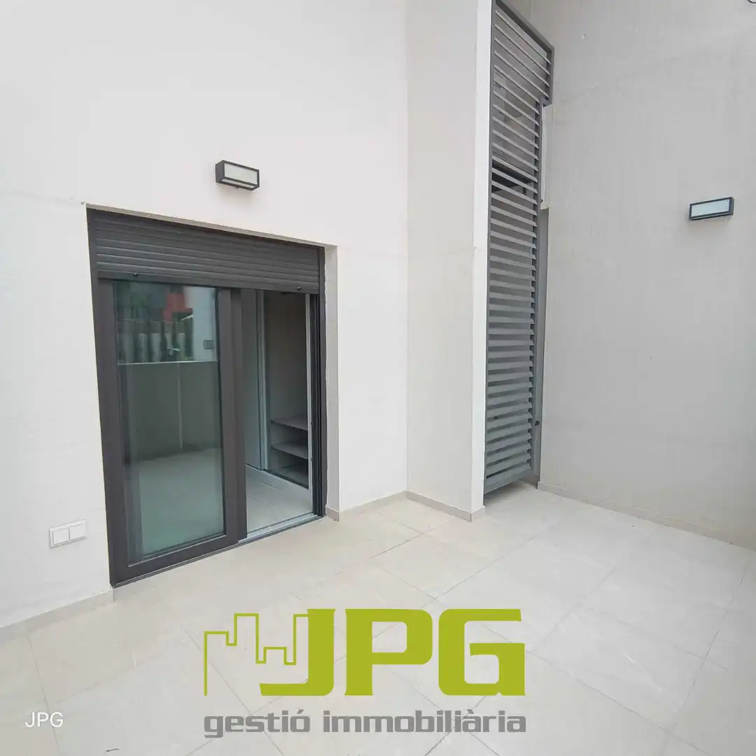 Piso en venta en Calle Violoncellista Vicente Perello, 1, PAU 5