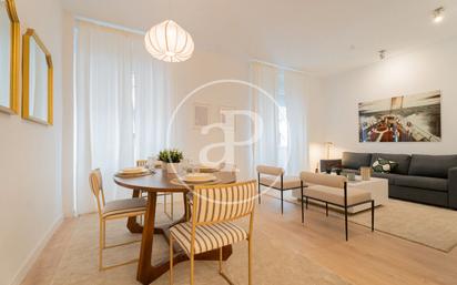 Living room of Flat for sale in  Madrid Capital  with Air Conditioner, Heating and Terrace