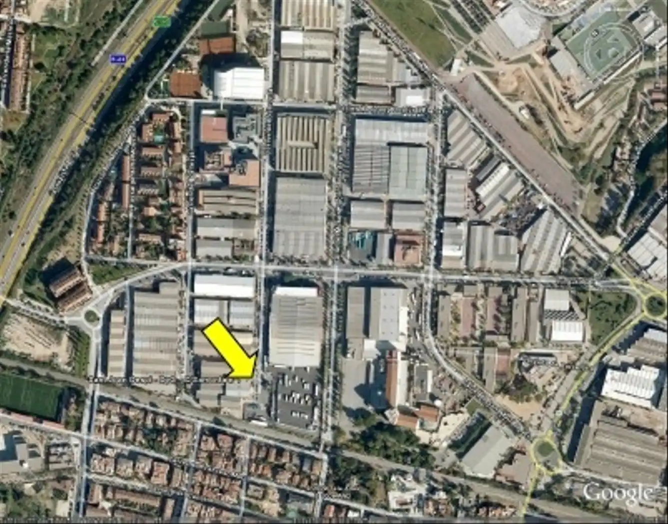 Außenansicht von Fabrikhallen zur Miete in Sant Joan Despí