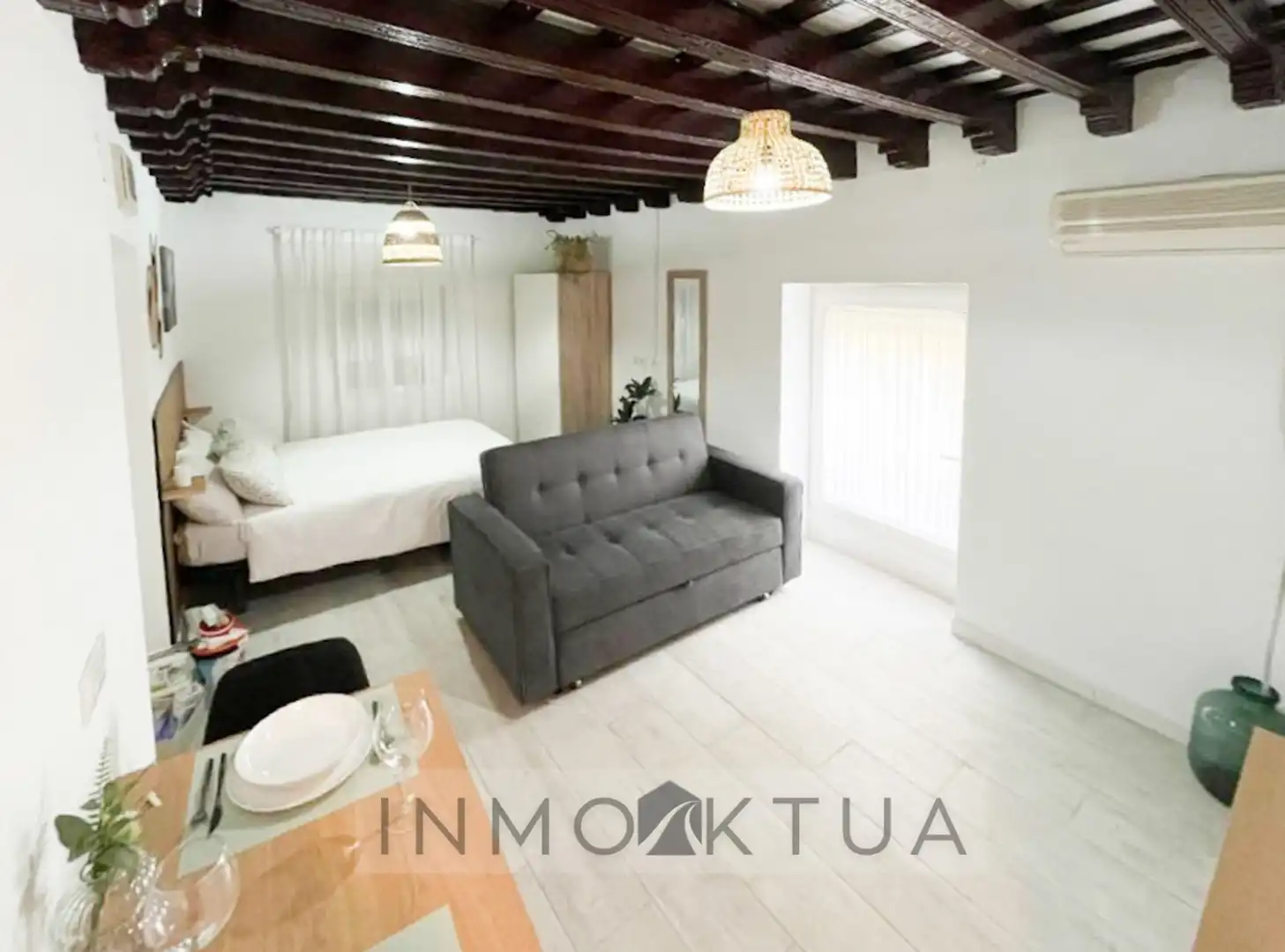 Vista exterior de Estudio en venta en Jerez de la Frontera con Aire acondicionado, Parquet y Amueblado