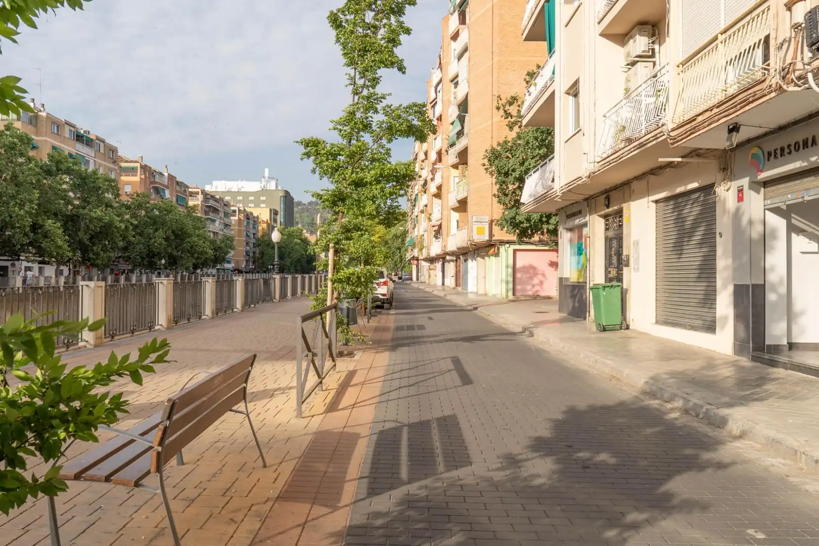 Außenansicht von Dachboden zum Verkauf in Granada mit Klimaanlage