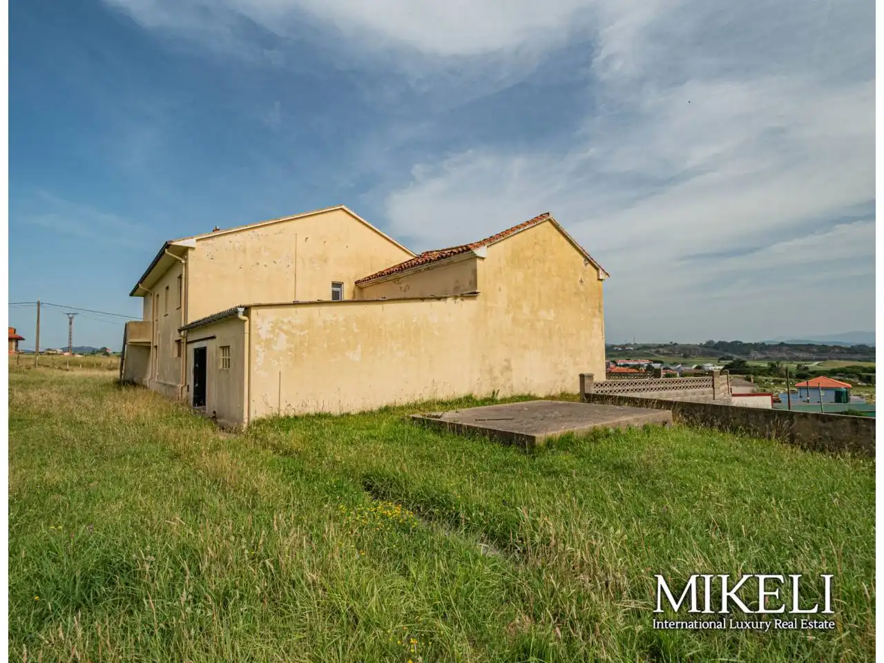 Casa o xalet en venda en Miengo amb Calefacció, Jardí privat i Terrassa
