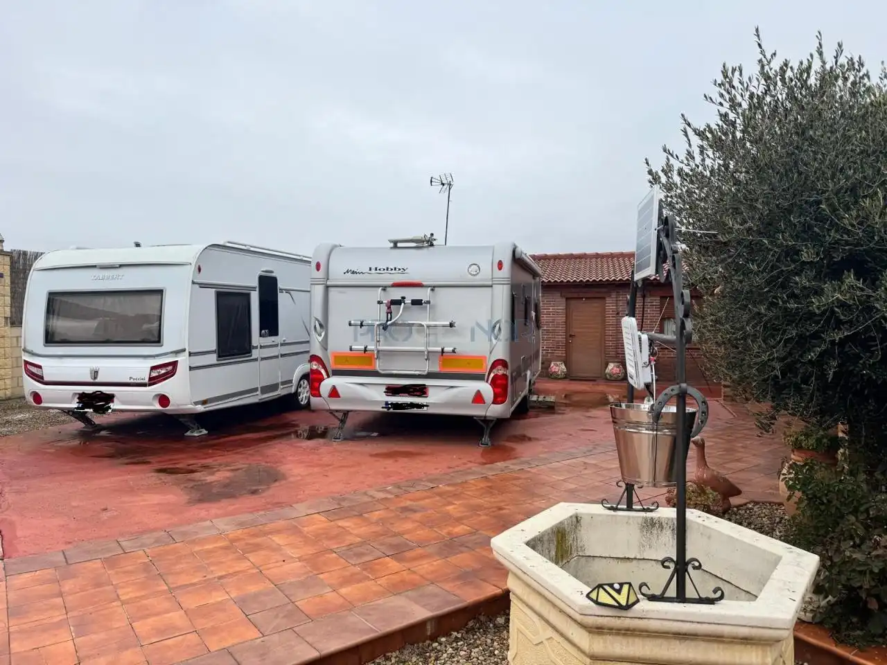 Parking de Casa o chalet en venta en Onzonilla con Calefacción y Jardín privado