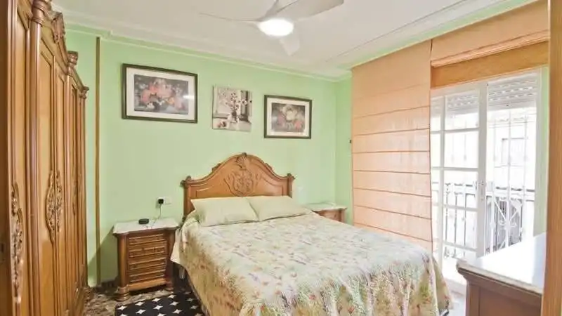 Dormitori de Casa o xalet en venda en Motril amb Aire condicionat i Balcó