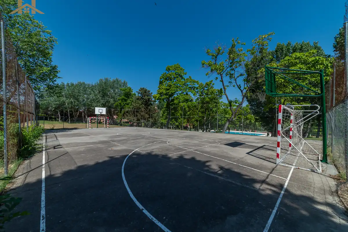 Parking de Piso en venta en Pozuelo de Alarcón con Aire acondicionado, Calefacción y Jardín privado