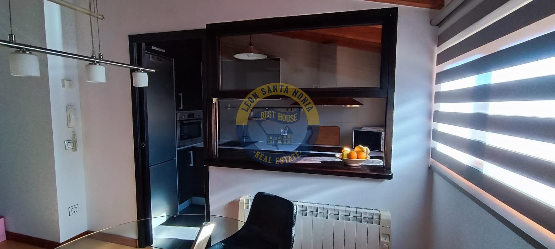 Apartment for sale in Casco Antiguo