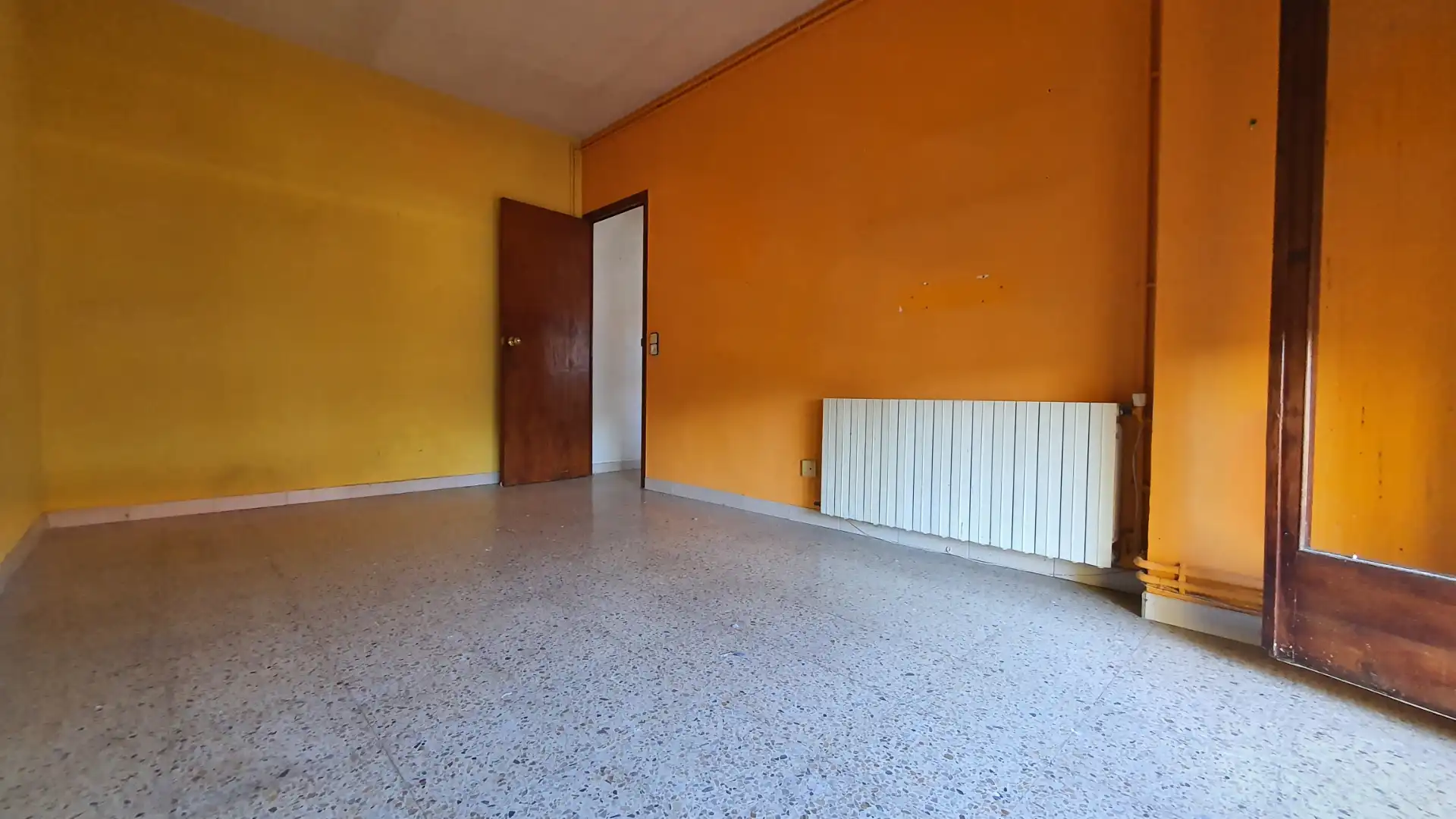 Habitación de Piso en venta en Santa Eulàlia de Ronçana con Balcón y Alarma