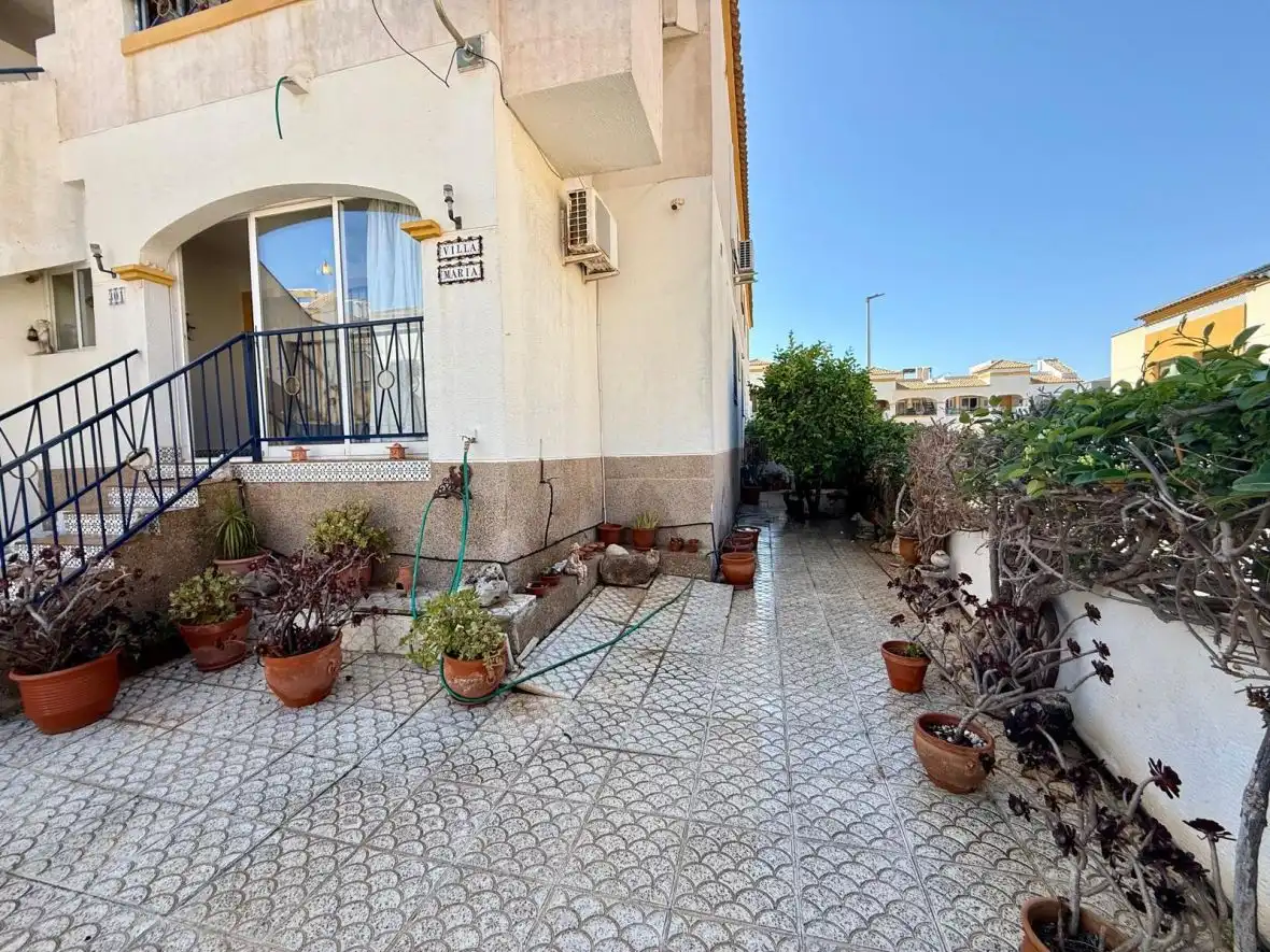 Vista exterior de Apartamento en venta en Santa Pola con Aire acondicionado, Calefacción y Terraza