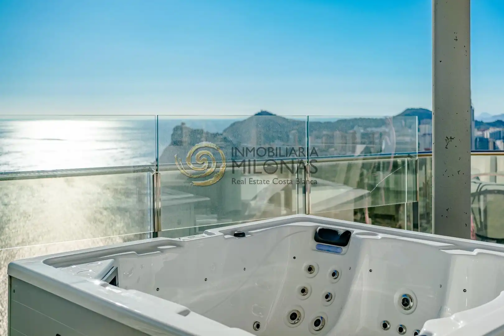 Dormitori de Apartament en venda en Benidorm amb Aire condicionat, Terrassa i Traster
